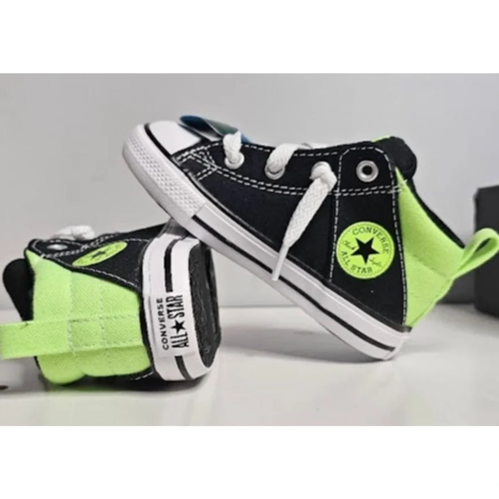Converse Toddler Chuck Taylor All Star Axel Mid Sneaker A07370C Size 9 NWT
